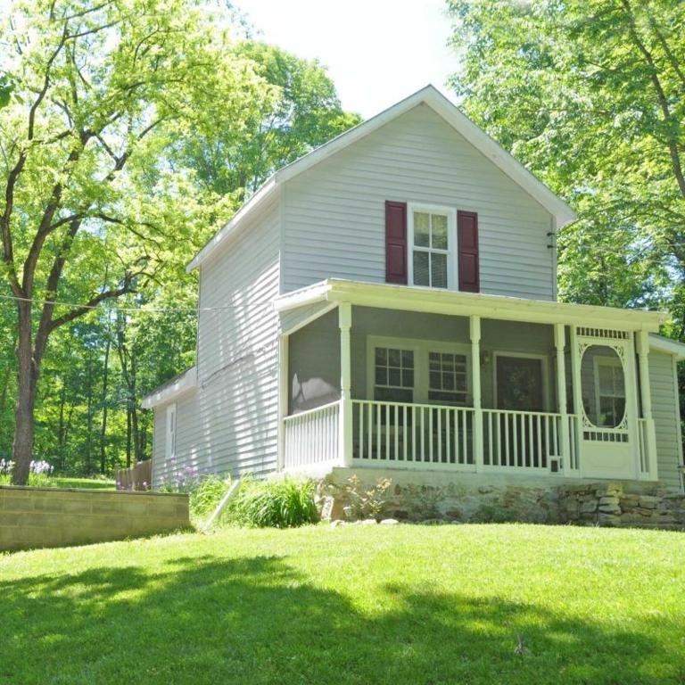 Walnut Springs - main image