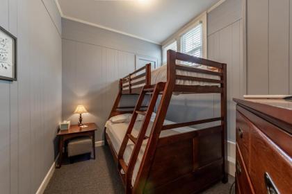 Homestead Inn - image 11