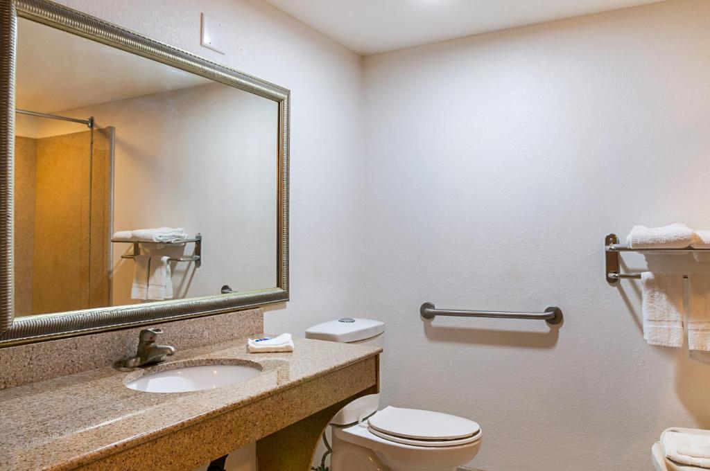 Motel 6-New Orleans LA - Near Downtown - image 4