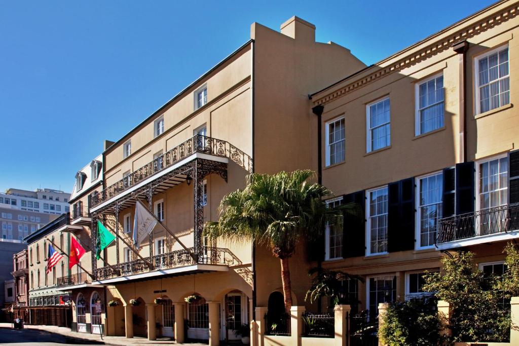Holiday Inn Hotel French Quarter-Chateau Lemoyne an IHG Hotel - main image