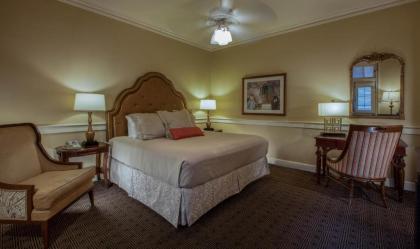 Hotel Provincial - image 2