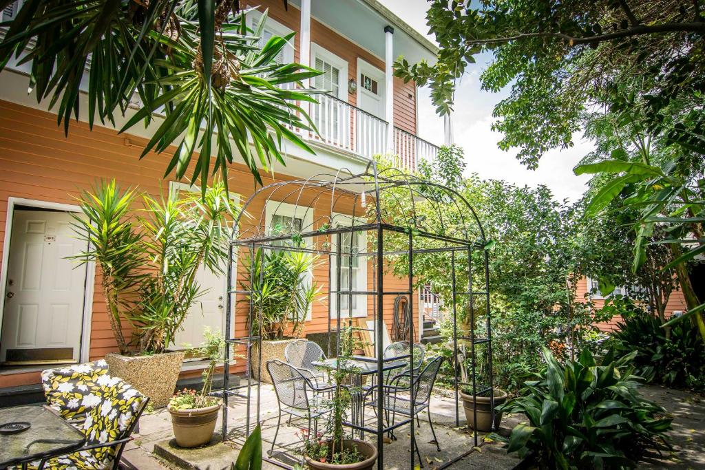 Rathbone Mansions New Orleans - image 5