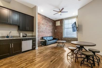 Stunning Apartments Close to City Attractions Louisiana