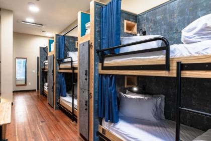 HI New Orleans Hostel - image 3