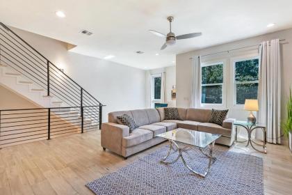 mid City Fully Furnished townhouse New Orleans Louisiana