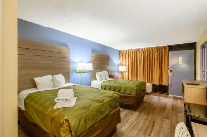 Quality Inn - image 14