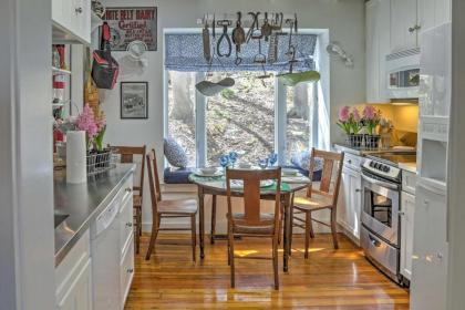 Dainty New Preston Cottage with Dock and Lake Views! - image 12