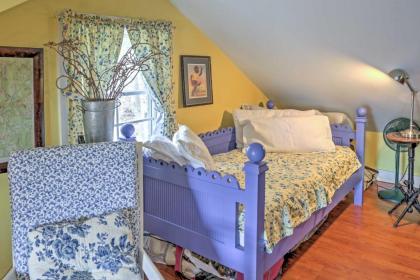 Dainty New Preston Cottage with Dock and Lake Views! - image 9
