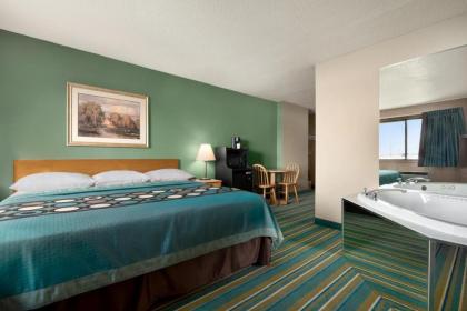 Coratel Inn & Suites New Richmond - image 11