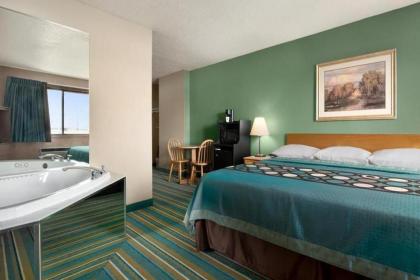 Coratel Inn & Suites New Richmond - image 12