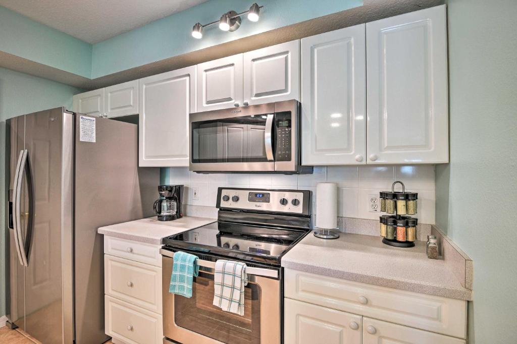 Condo with Balcony - Steps to New Smyrna Beach! - image 7