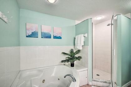 Condo with Balcony - Steps to New Smyrna Beach! - image 8