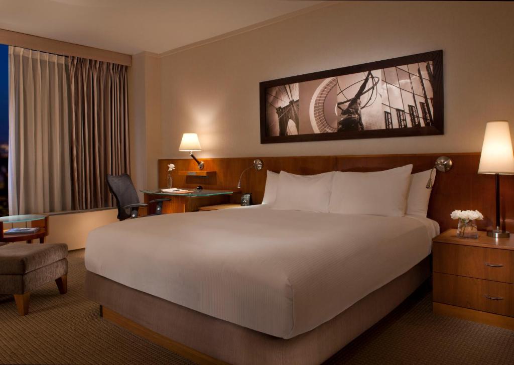 Millennium Hilton New York Downtown - image 3