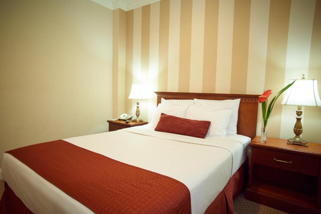 Hotel St. James - image 5