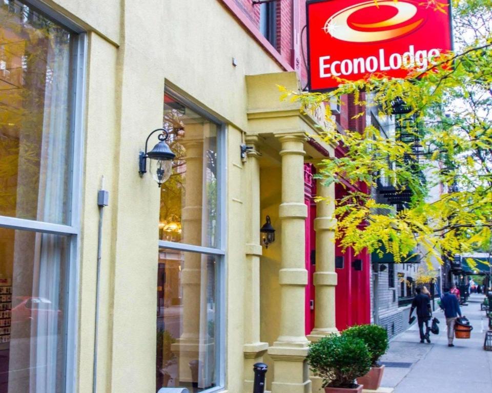 Econo Lodge Times Square - main image
