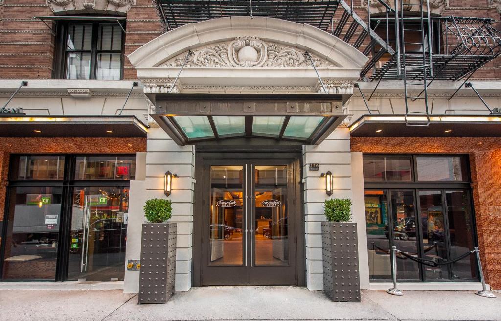 The Square Hotel - main image