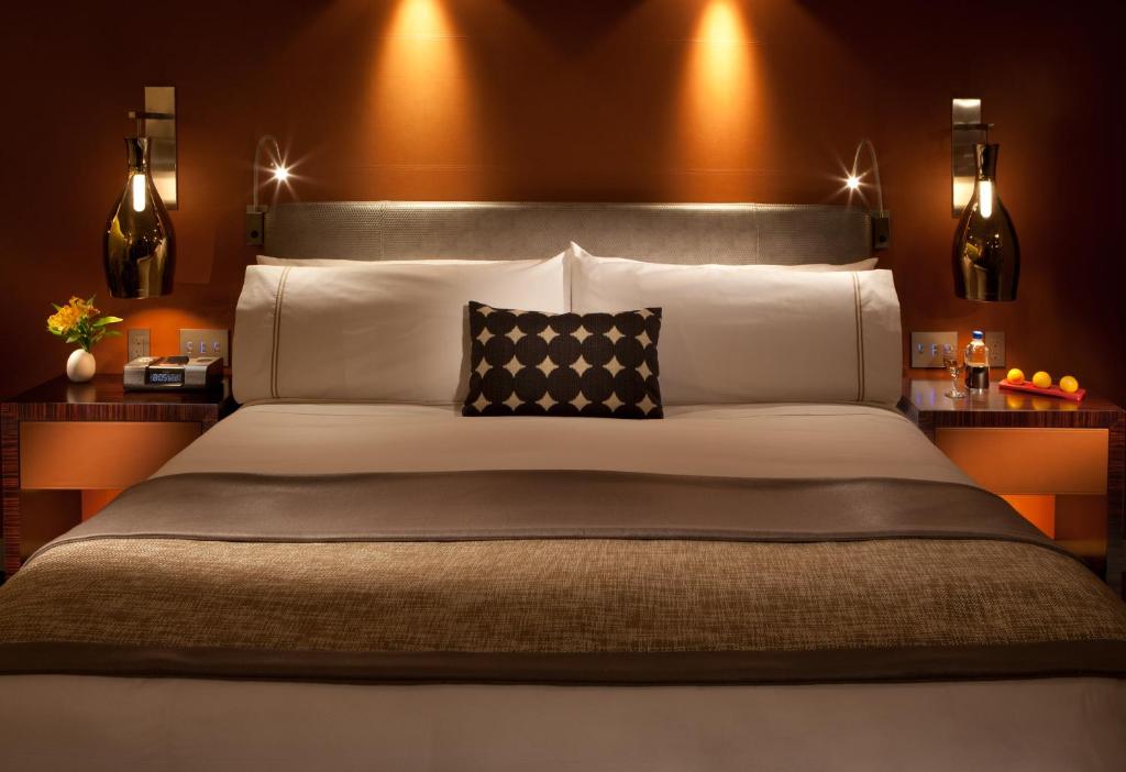 Millennium Hilton New York One UN Plaza - image 3