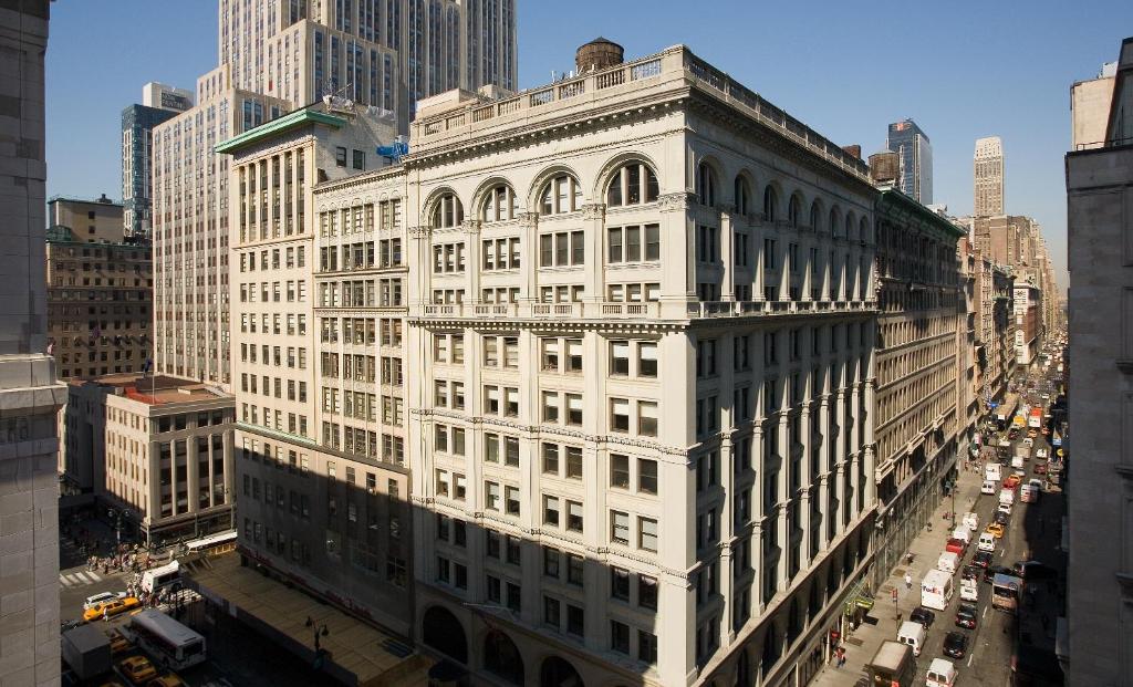 U Hotel Fifth Avenue - image 5