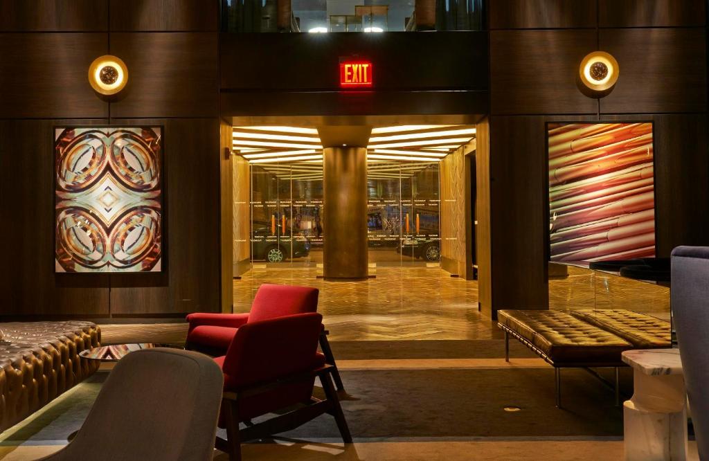 Paramount Hotel Times Square - image 3