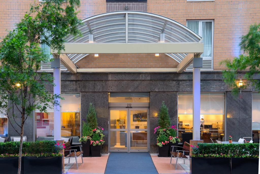Holiday Inn Express New York City Chelsea an IHG Hotel - main image