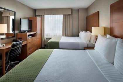 Holiday Inn Manhattan 6th Ave - Chelsea an IHG Hotel - image 3
