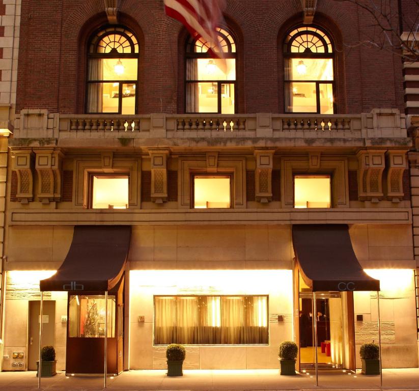 City Club Hotel - main image