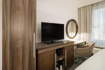 Hampton Inn Manhattan - Times Square South - image 4