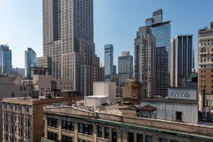 Hampton by Hilton Manhattan 35th Street - Empire State Building - image 4