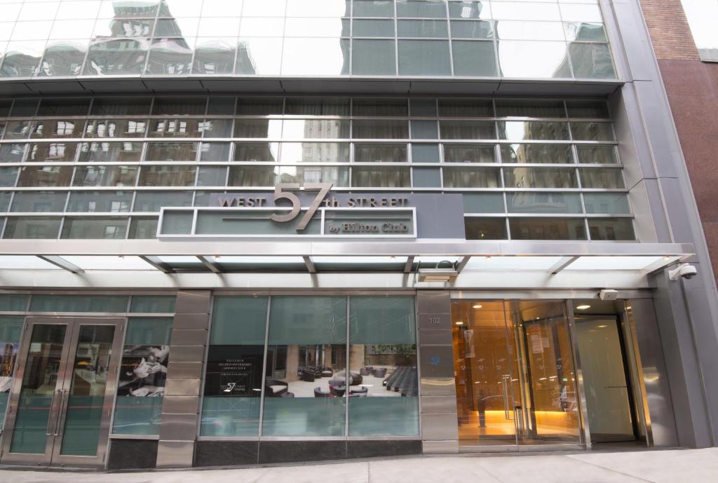 West 57th Street by Hilton Club - main image