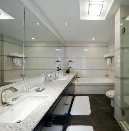 Royalton Park Avenue - image 17