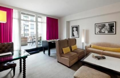 Royalton Park Avenue - image 26