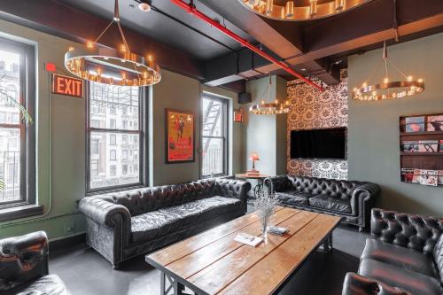 The Bowery House - image 4