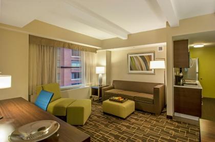 Residence Inn by Marriott New York Manhattan/ Midtown Eastside - image 3