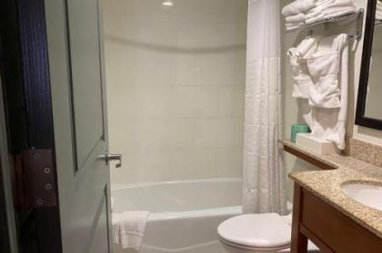 Ramada by Wyndham New York Times Square West - image 6