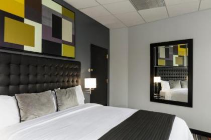 Broadway Plaza Hotel - image 22