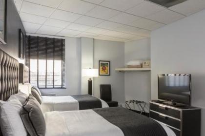Broadway Plaza Hotel - image 31