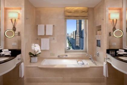 The Peninsula New York - image 22
