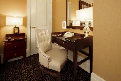 The Algonquin Hotel Times Square Autograph Collection - image 3