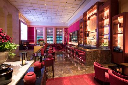 Four Seasons Hotel New York - image 5