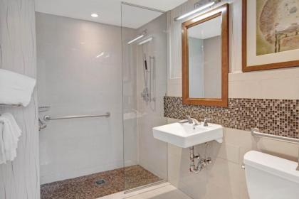 Wyndham Garden Chinatown - image 2