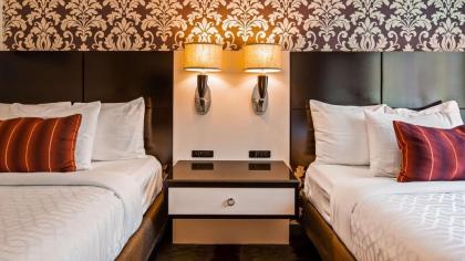 Best Western Premier Herald Square - image 3