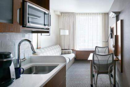 Club Quarters Hotel Grand Central - image 3