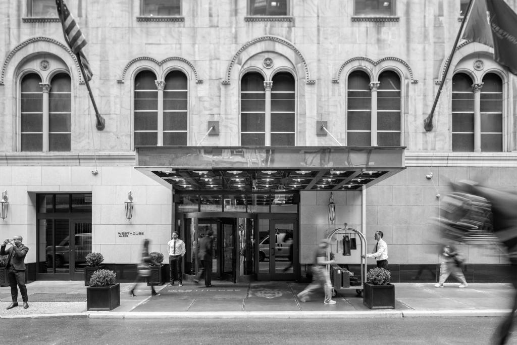 WestHouse Hotel New York - main image