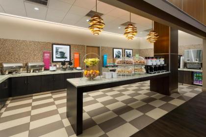 Hampton Inn Times Square Central - image 4