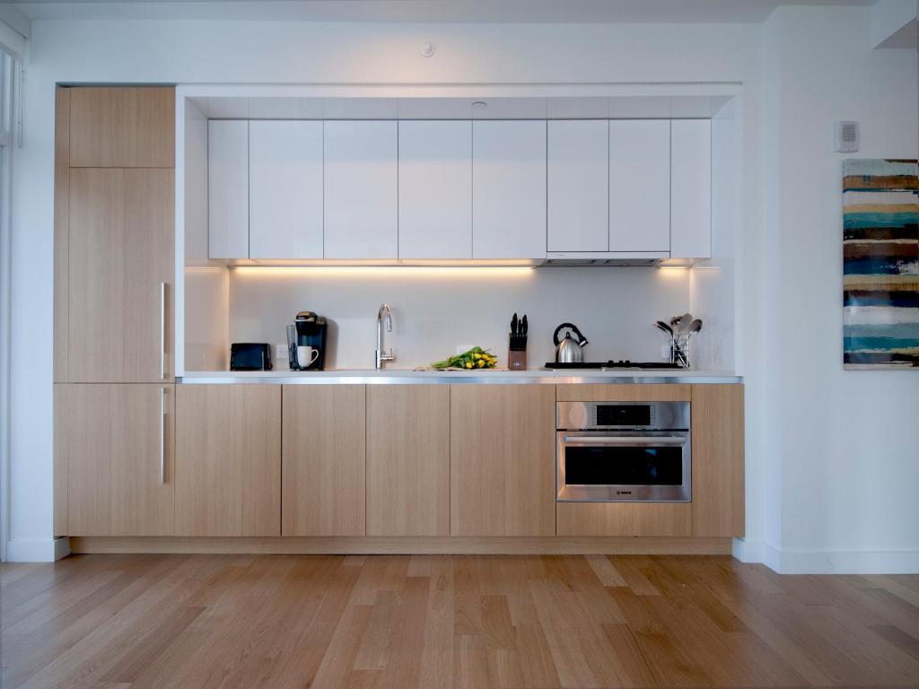 Global Luxury Suites at Sky - image 2
