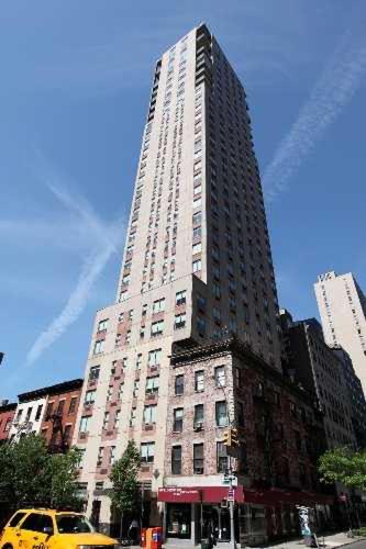 Oakwood Residence Midtown East - image 2