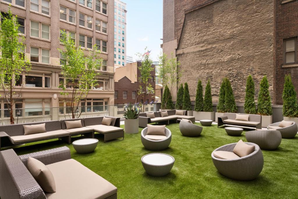 Embassy Suites By Hilton New York Manhattan Times Square - main image