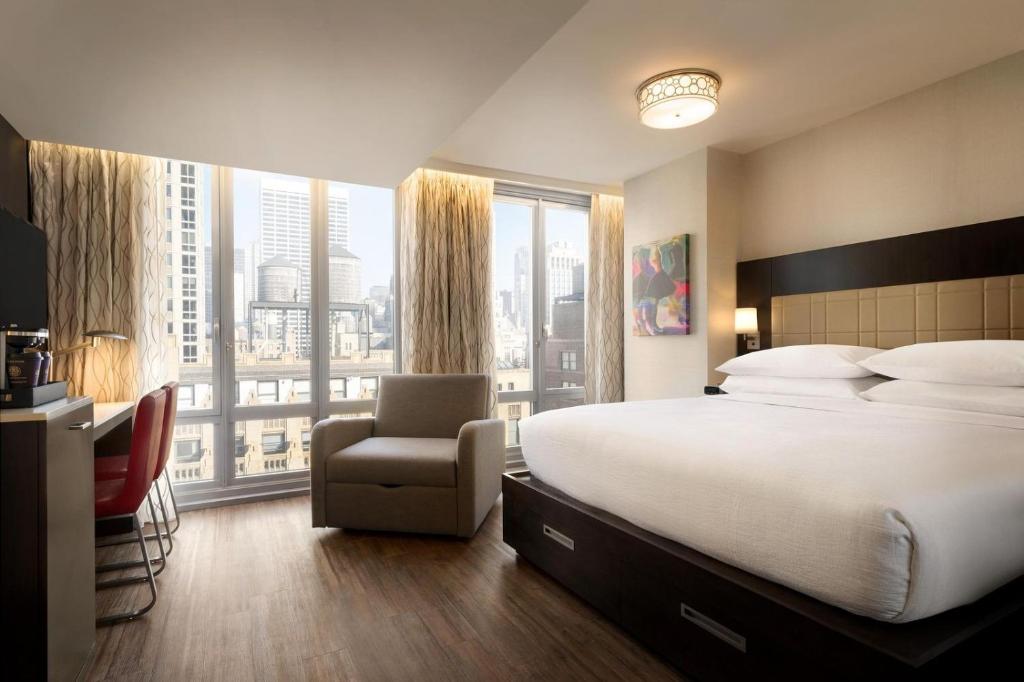 Embassy Suites By Hilton New York Manhattan Times Square - image 4