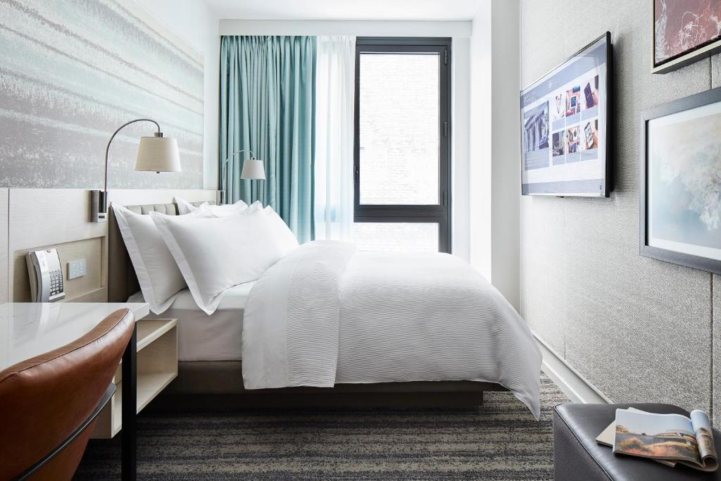 Park Terrace Hotel on Bryant Park - image 2