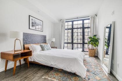 138 Bowery - image 2